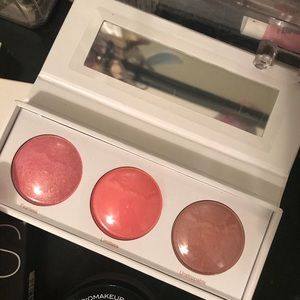 Blush and bronzer